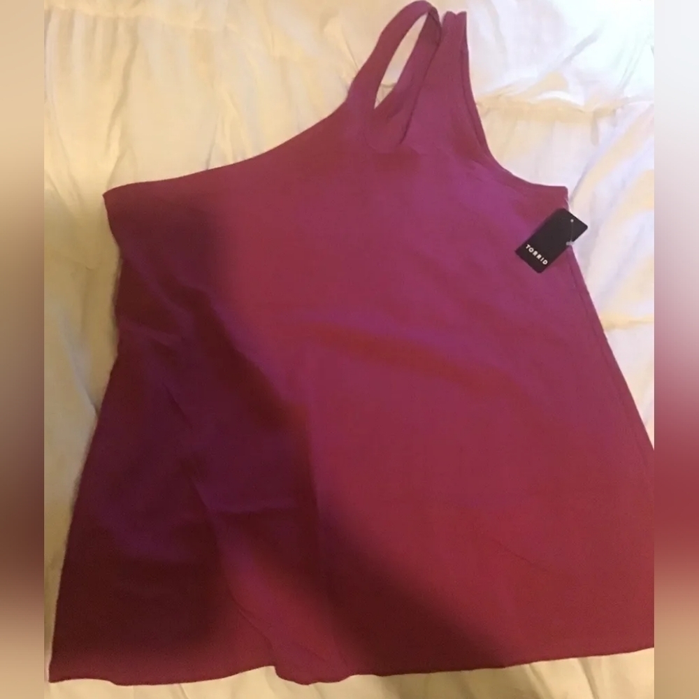 NWT Torrid Berry One Sleeve Foxy Shoulder Cut Out Top Size 3X
